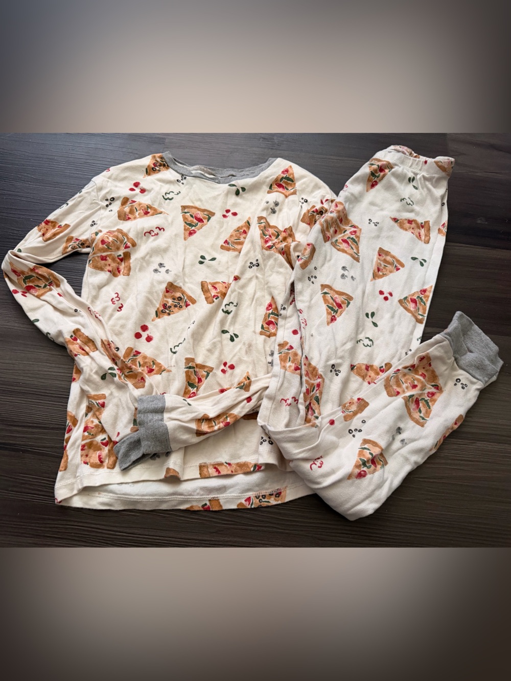 Burt’s bees pajamas with pizza kids size XL 14